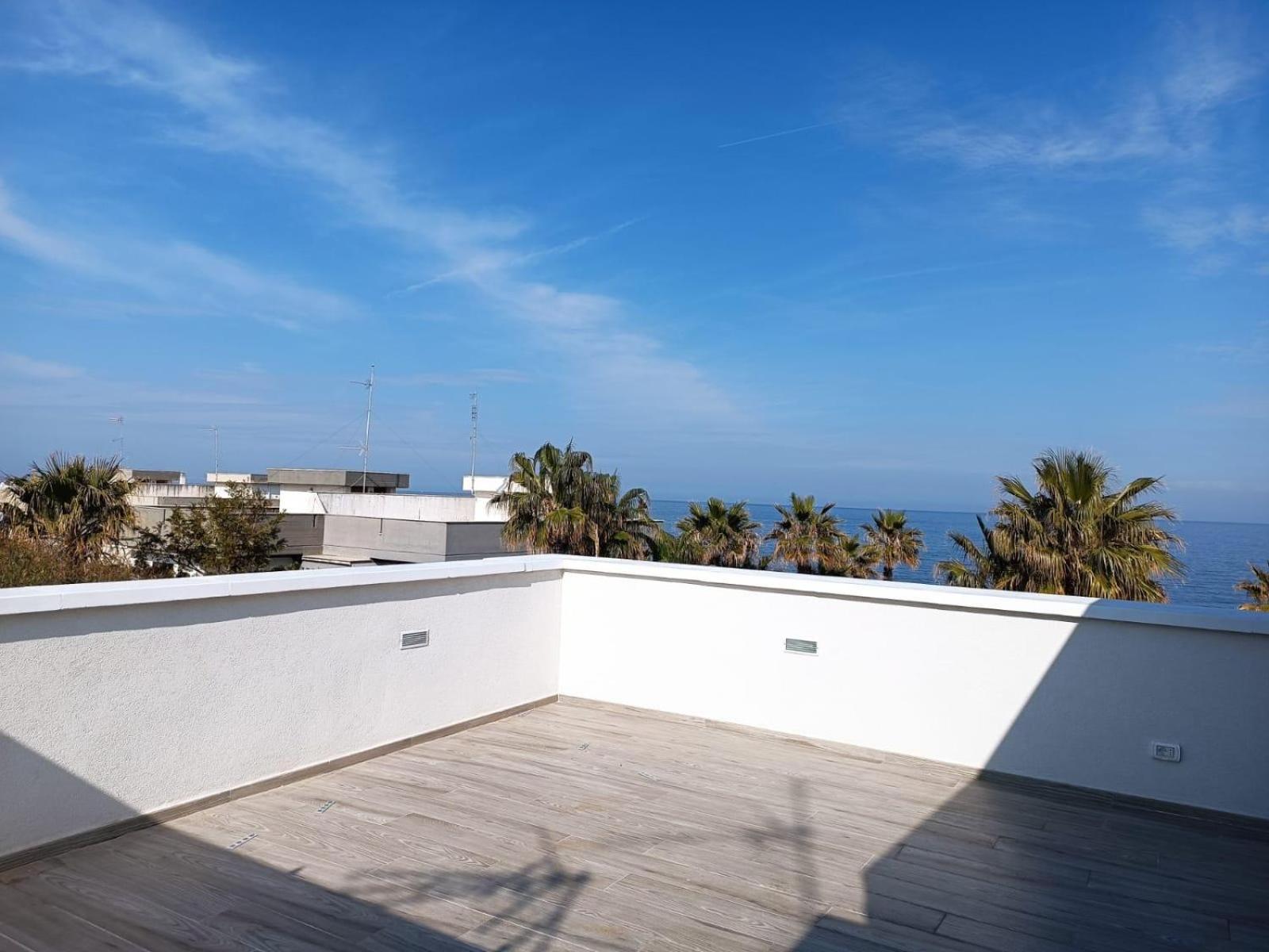 Bed and Breakfast Casa Al Mare Luxury Бари Экстерьер фото